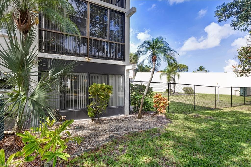 2100 Barkeley Ln 1, Fort Myers, FL 33907-26