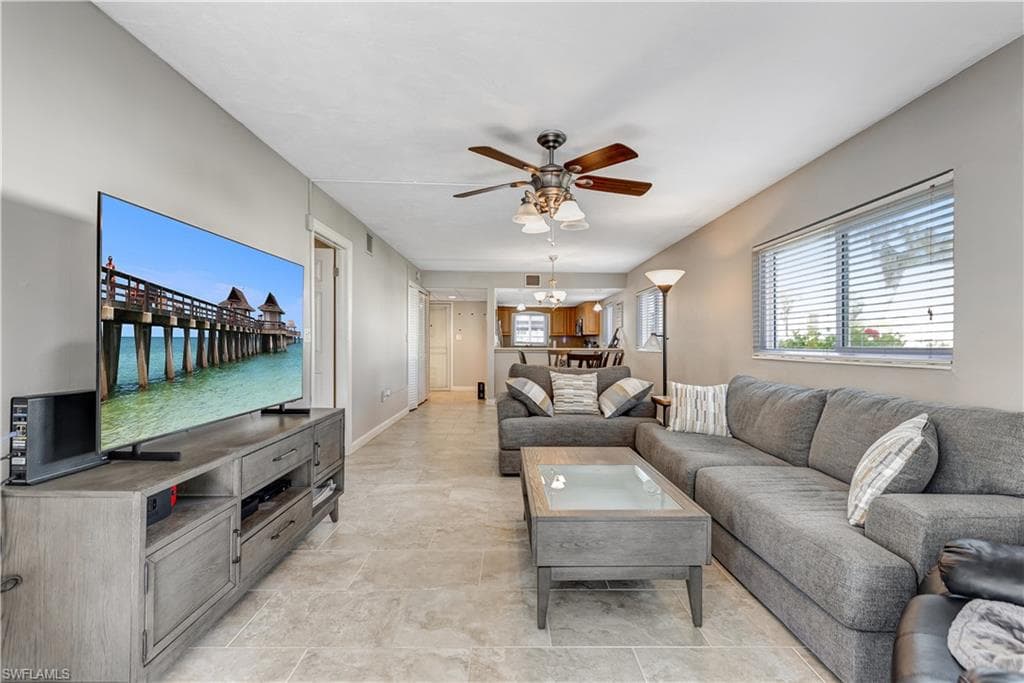 2100 Barkeley Ln 1, Fort Myers, FL 33907-2