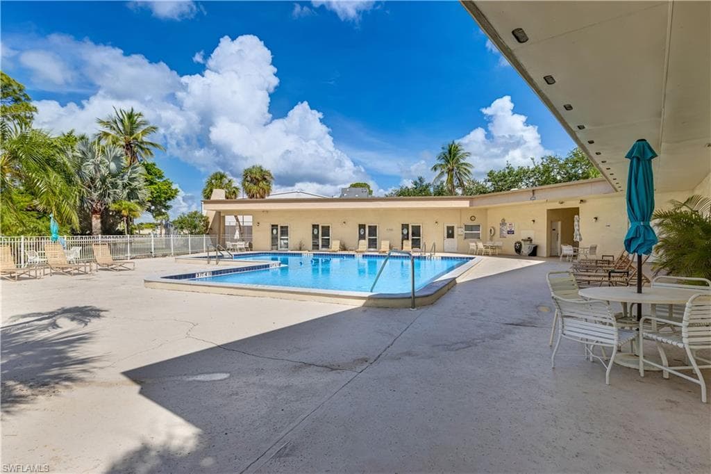 2100 Barkeley Ln 1, Fort Myers, FL 33907-34
