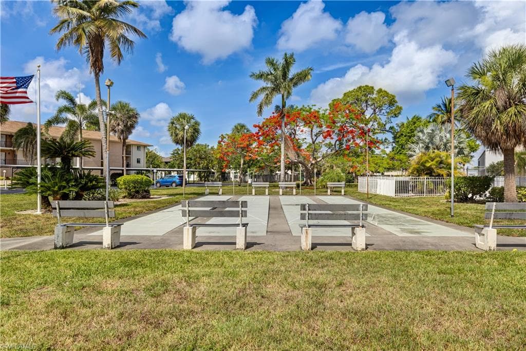 2100 Barkeley Ln 1, Fort Myers, FL 33907-38