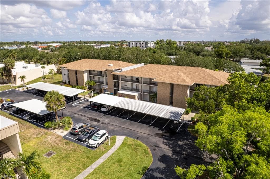 2100 Barkeley Ln 1, Fort Myers, FL 33907-39