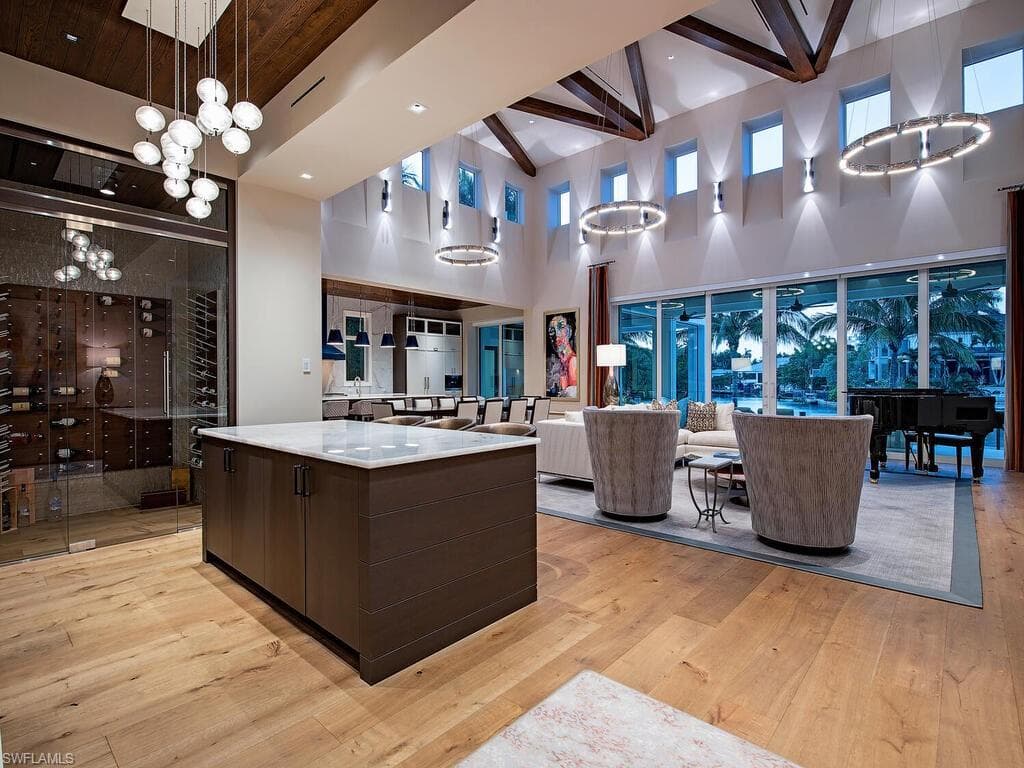 661 Galleon Dr, Naples, FL 34102-9