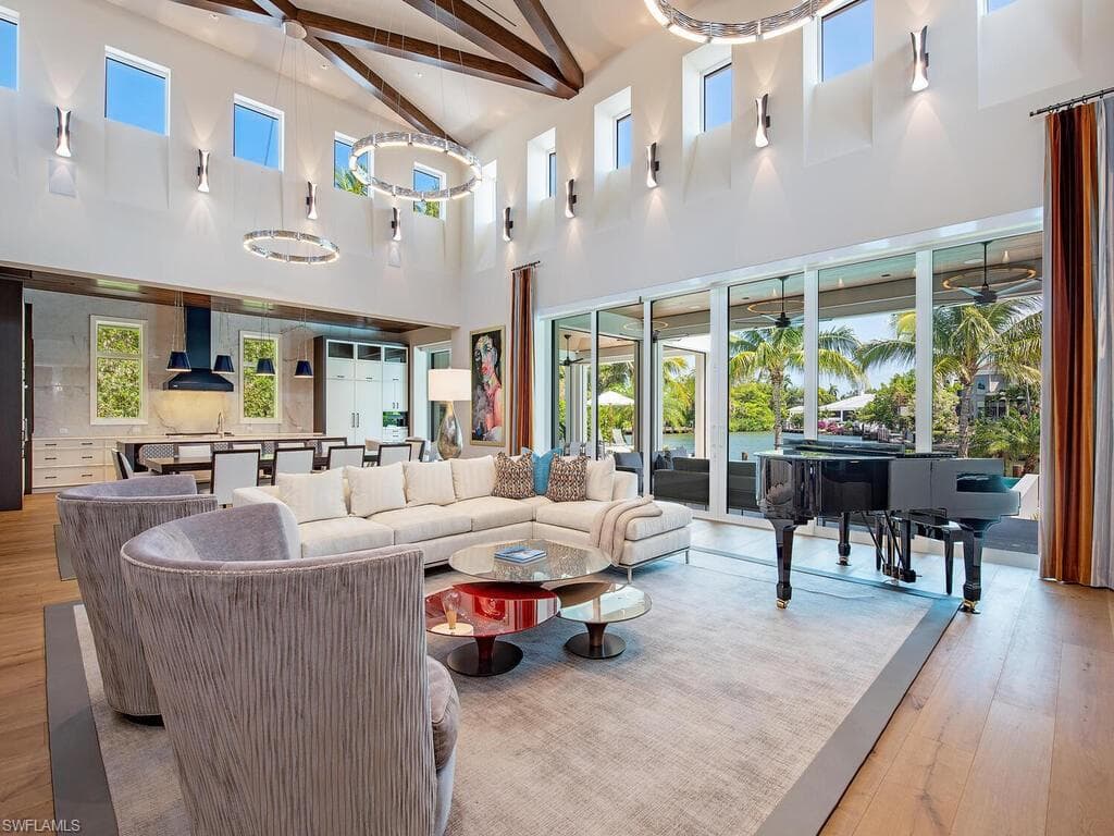 661 Galleon Dr, Naples, FL 34102-10