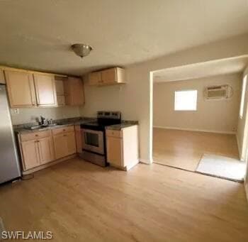 5640 4th Ave, Fort Myers, FL 33907-2