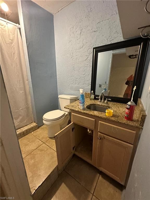 5640 4th Ave, Fort Myers, FL 33907-4