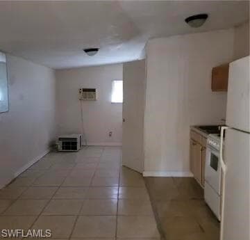 5640 4th Ave, Fort Myers, FL 33907-5