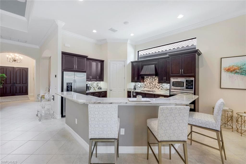 6419 Vivaldi Ct, Naples, FL 34113-9