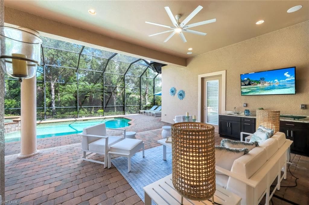 6419 Vivaldi Ct, Naples, FL 34113-19