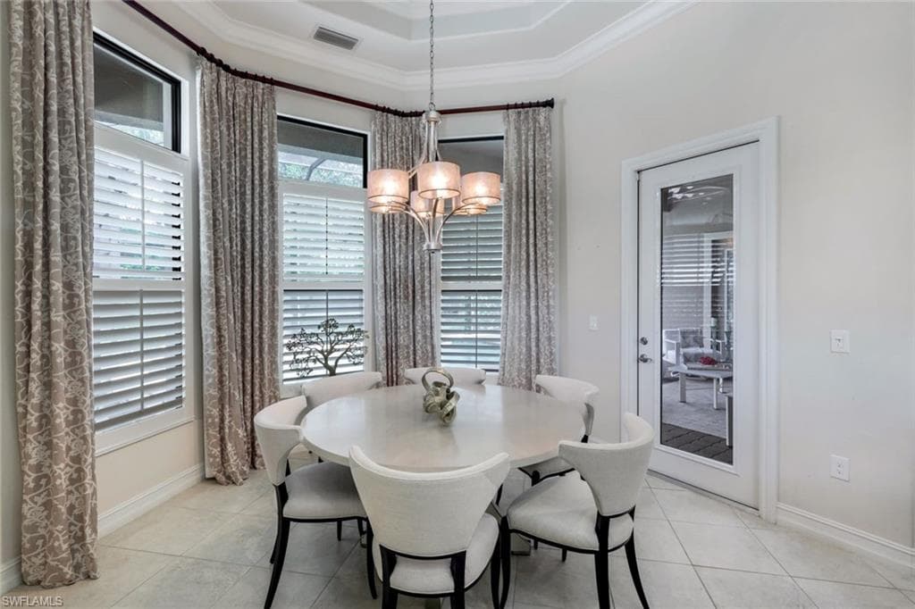 6419 Vivaldi Ct, Naples, FL 34113-7