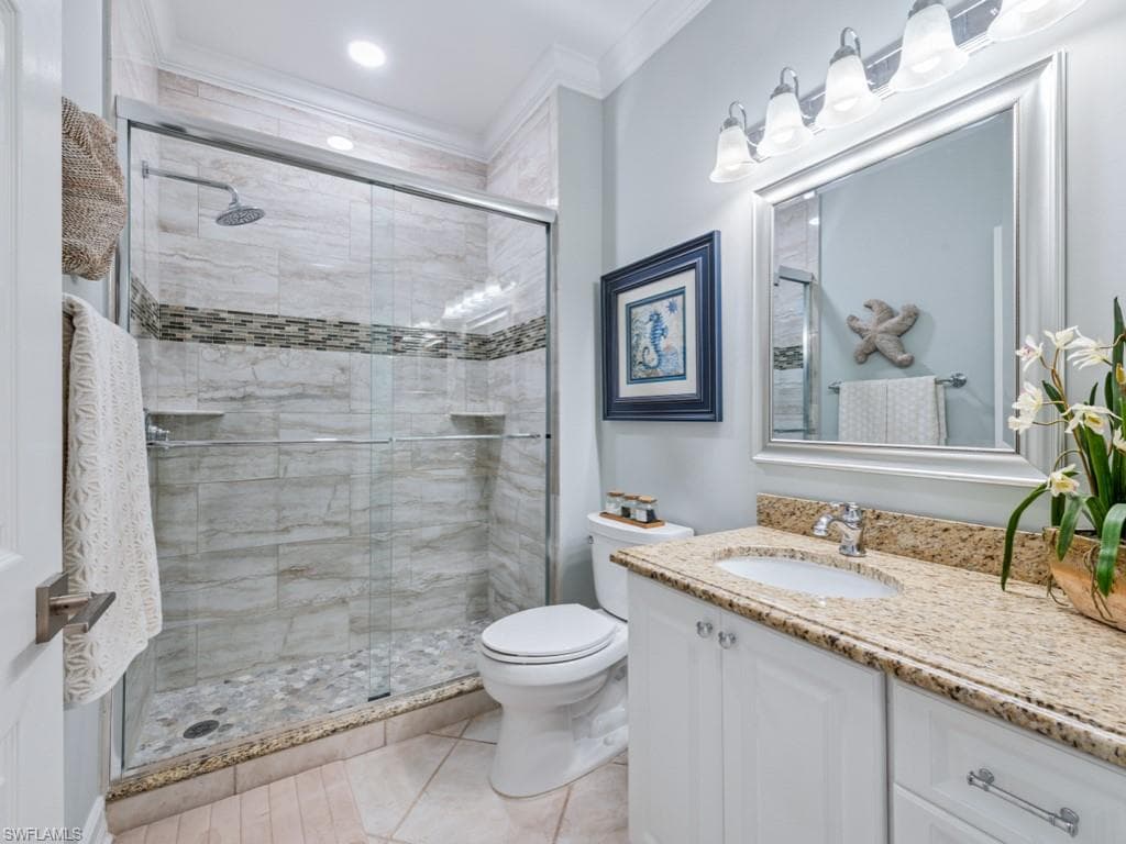 5643 Sandlewood Ct 2001, Naples, FL 34110-16