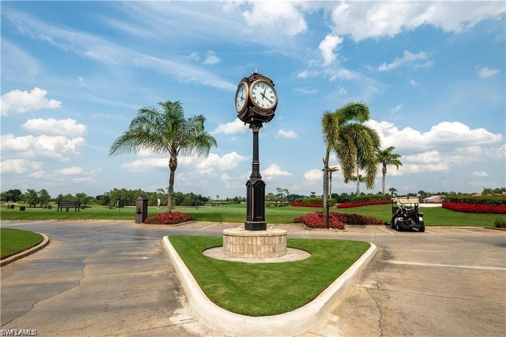 5643 Sandlewood Ct 2001, Naples, FL 34110-32