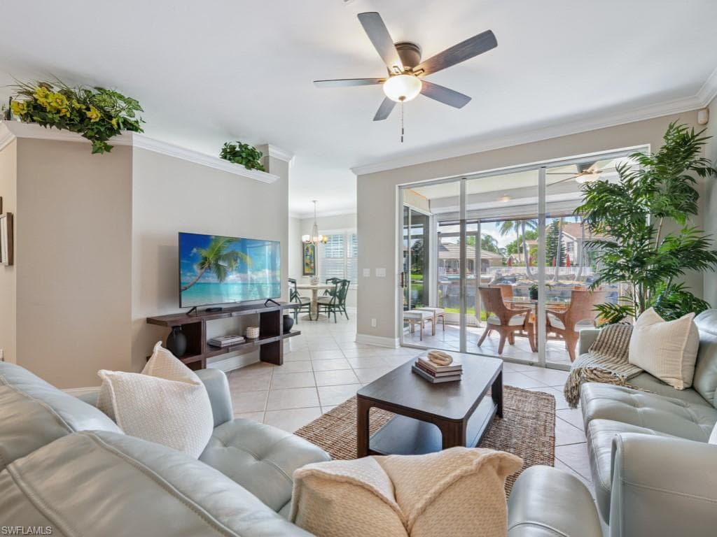 5643 Sandlewood Ct 2001, Naples, FL 34110-3