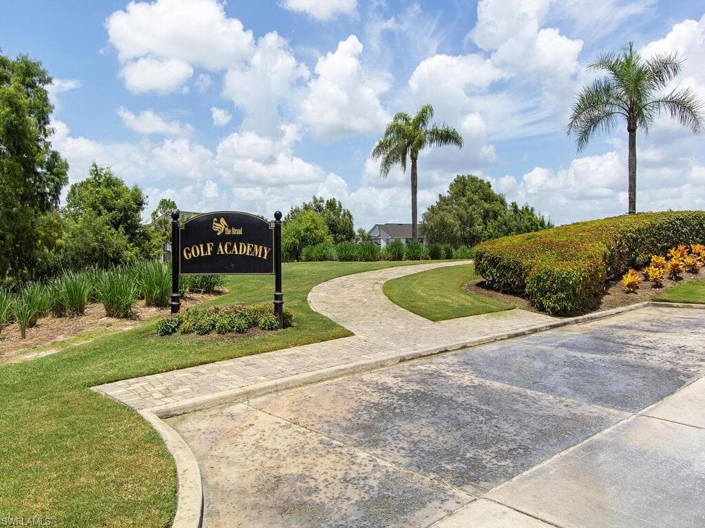 5643 Sandlewood Ct 2001, Naples, FL 34110-42