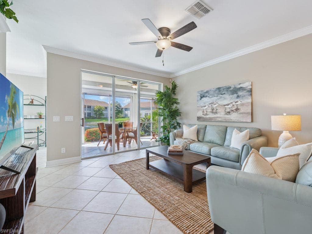 5643 Sandlewood Ct 2001, Naples, FL 34110-4