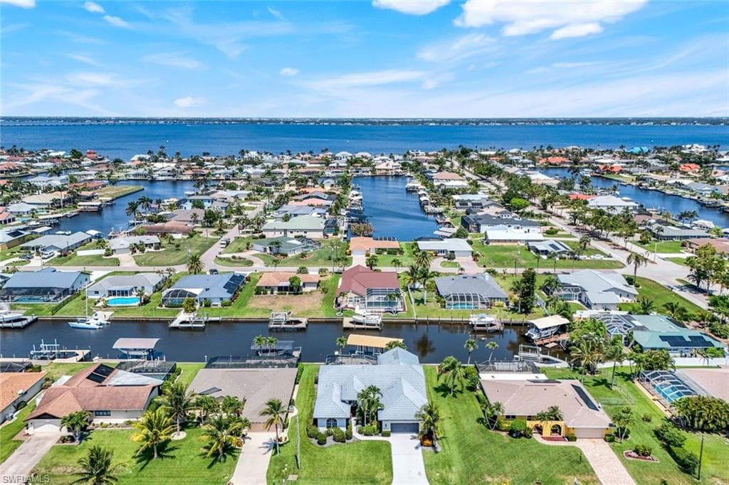 3347 19th Ave, Cape Coral, FL 33904-8