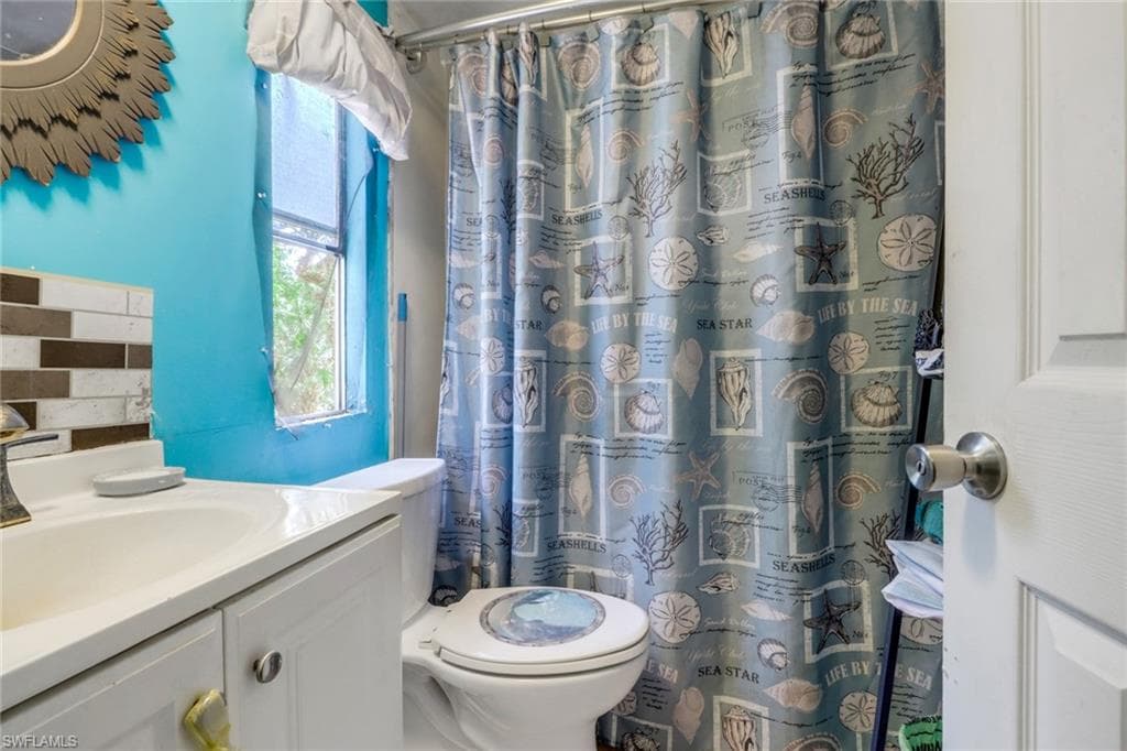 1222 Apache Ave, Labelle, FL 33935-32