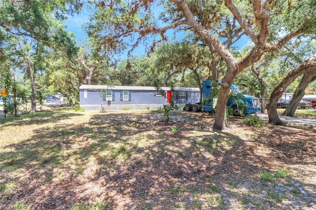 1222 Apache Ave, Labelle, FL 33935-5