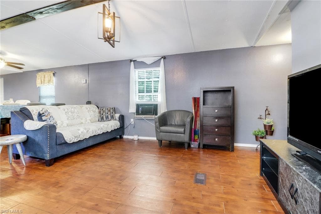 1222 Apache Ave, Labelle, FL 33935-8
