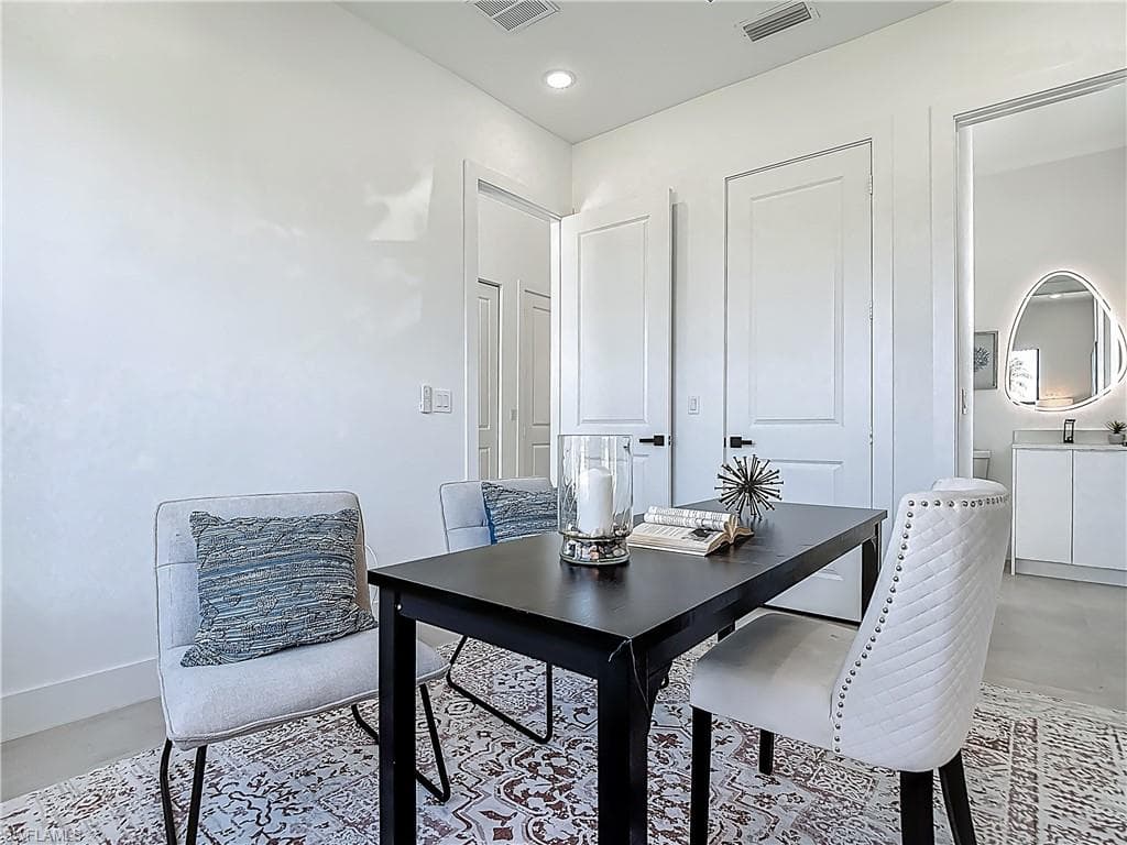 857 95th Ave N, Naples, FL 34108-26