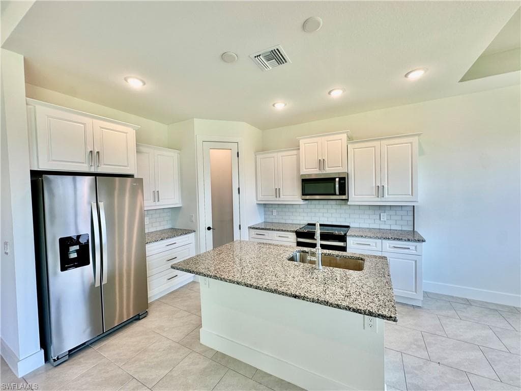 4155 38th Ave, Cape Coral, FL 33993-8