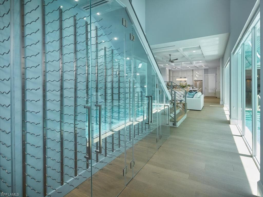 242 2nd Ave S, Naples, FL 34102-10