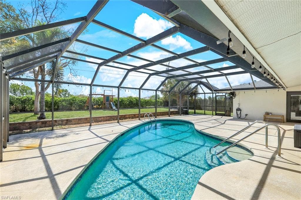79 Constitution Dr, Naples, FL 34112-29