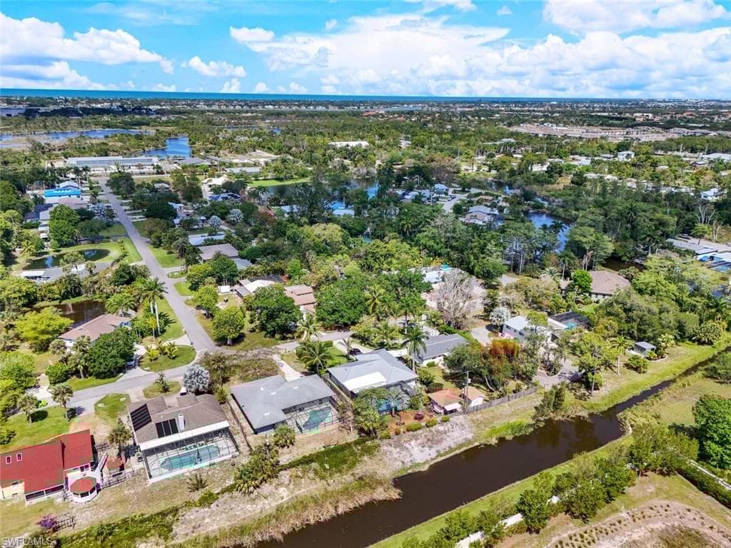 79 Constitution Dr, Naples, FL 34112-37
