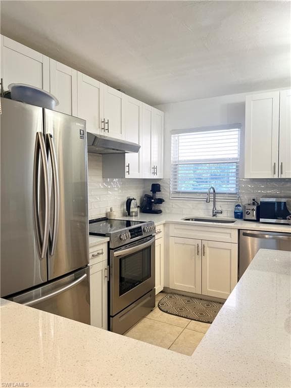 200 Forest Lakes Blvd 201, Naples, FL 34105-3