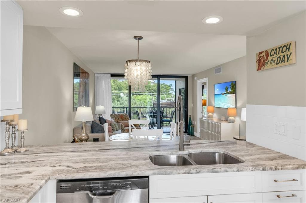 741 Collier Blvd 302, Marco Island, FL 34145-10