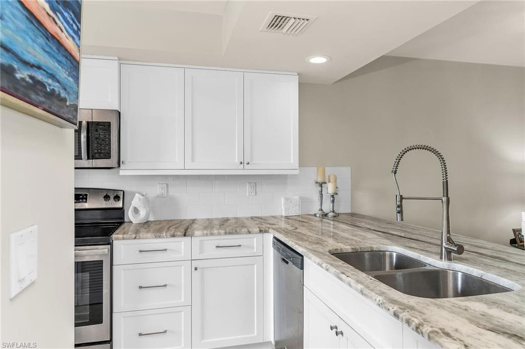 741 Collier Blvd 302, Marco Island, FL 34145-11