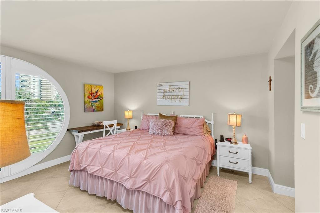741 Collier Blvd 302, Marco Island, FL 34145-15