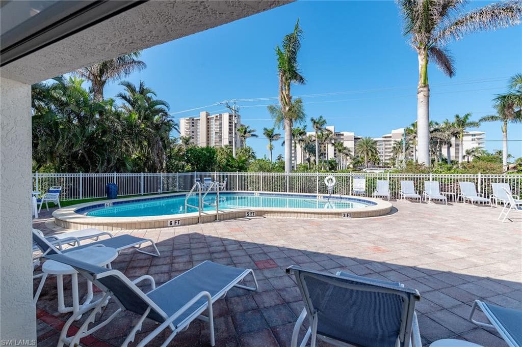 741 Collier Blvd 302, Marco Island, FL 34145-25