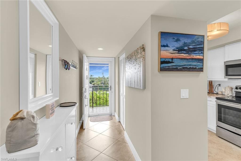 741 Collier Blvd 302, Marco Island, FL 34145-8