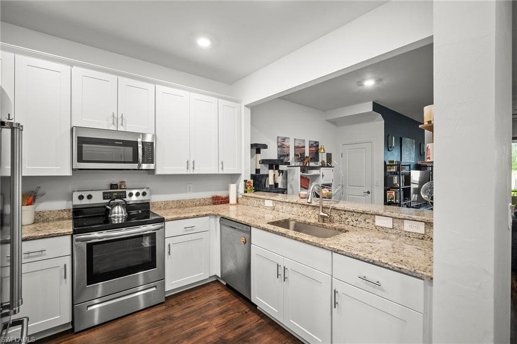 14193 Pine Lodge Ln, Fort Myers, FL 33913-16