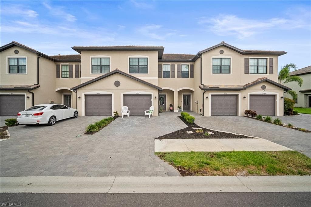 14193 Pine Lodge Ln, Fort Myers, FL 33913-1