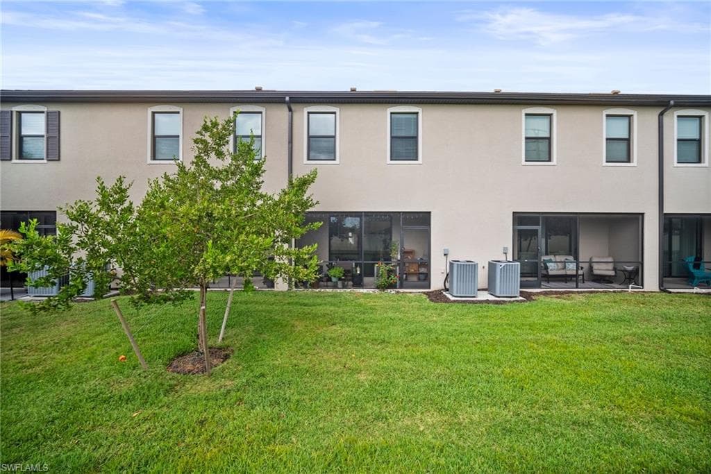 14193 Pine Lodge Ln, Fort Myers, FL 33913-3