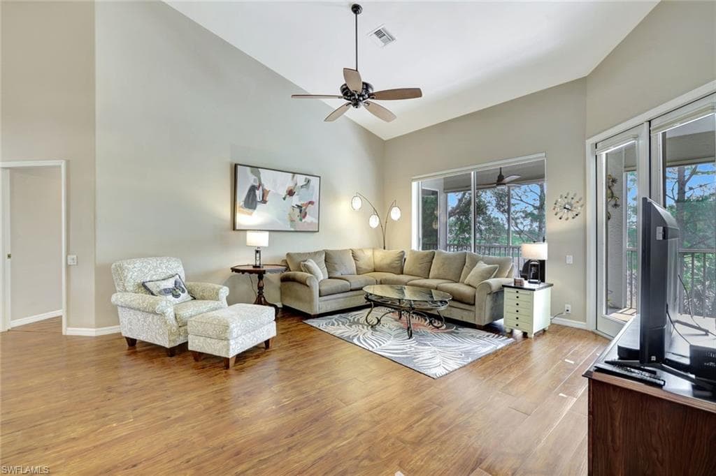 8560 Danbury Blvd 202, Naples, FL 34120-5