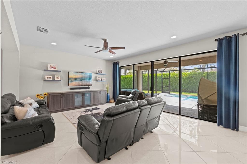 4168 Crescent Ct, Naples, FL 34119-12