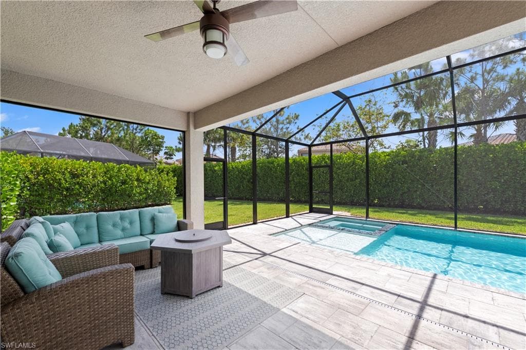 4168 Crescent Ct, Naples, FL 34119-13