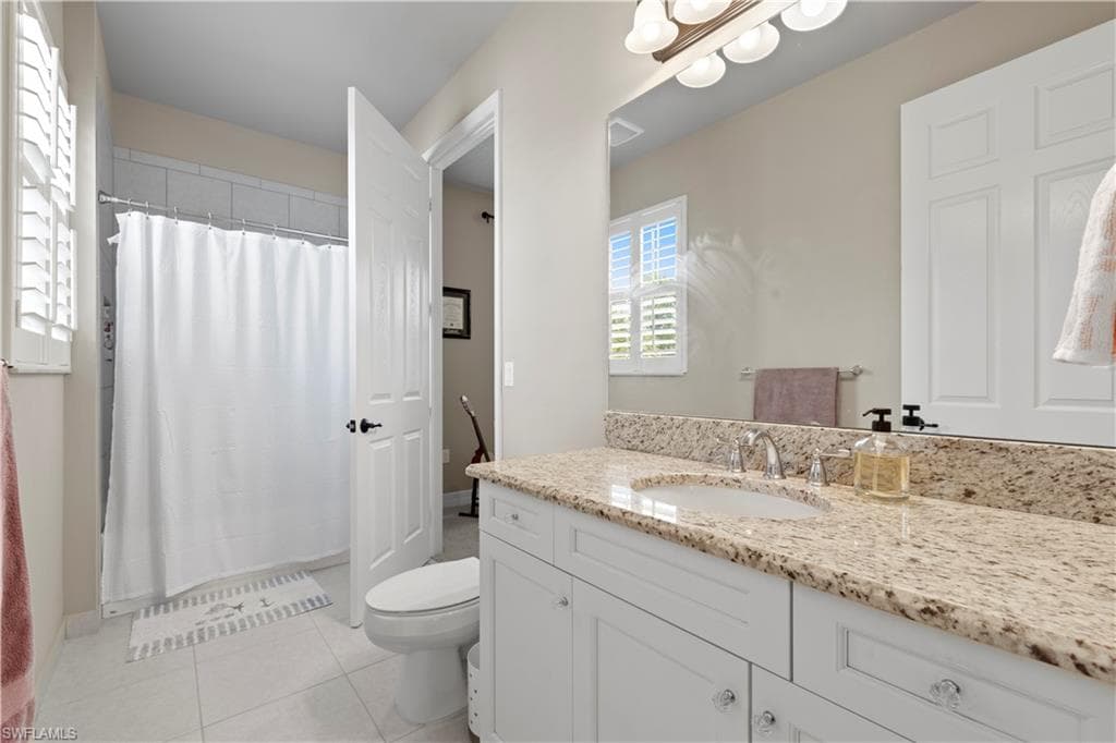 4168 Crescent Ct, Naples, FL 34119-36