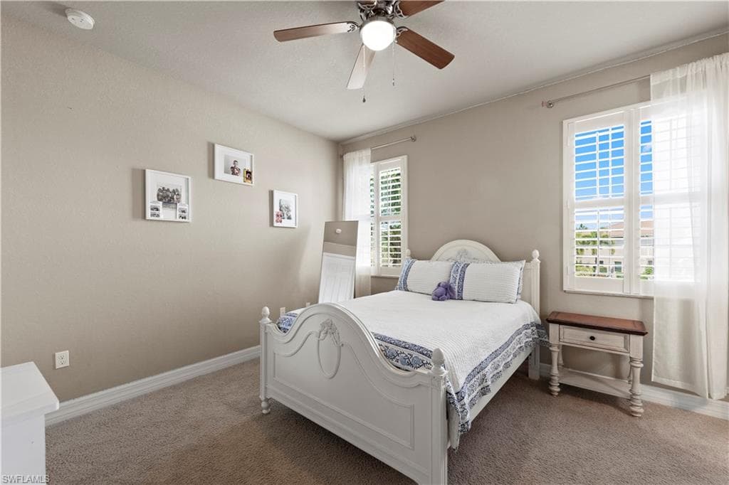 4168 Crescent Ct, Naples, FL 34119-37