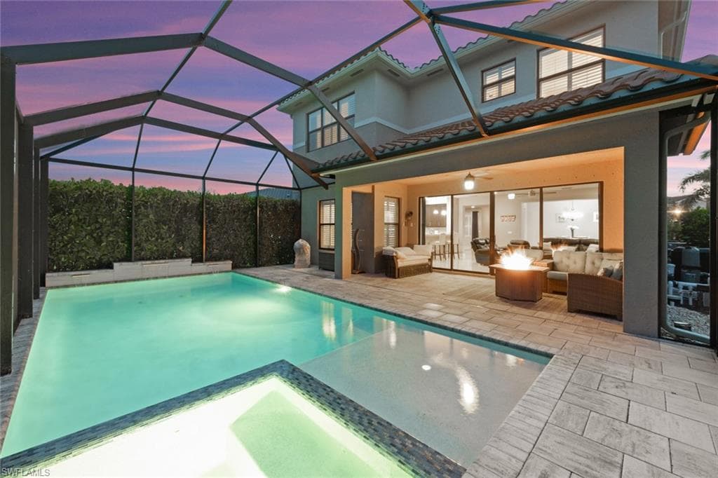 4168 Crescent Ct, Naples, FL 34119-3
