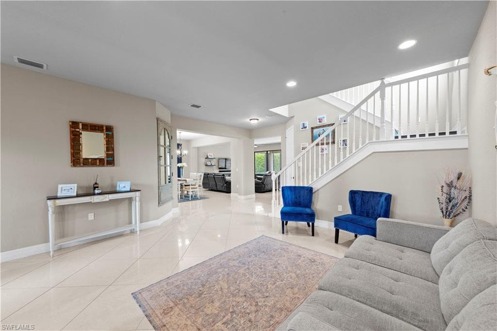 4168 Crescent Ct, Naples, FL 34119-7