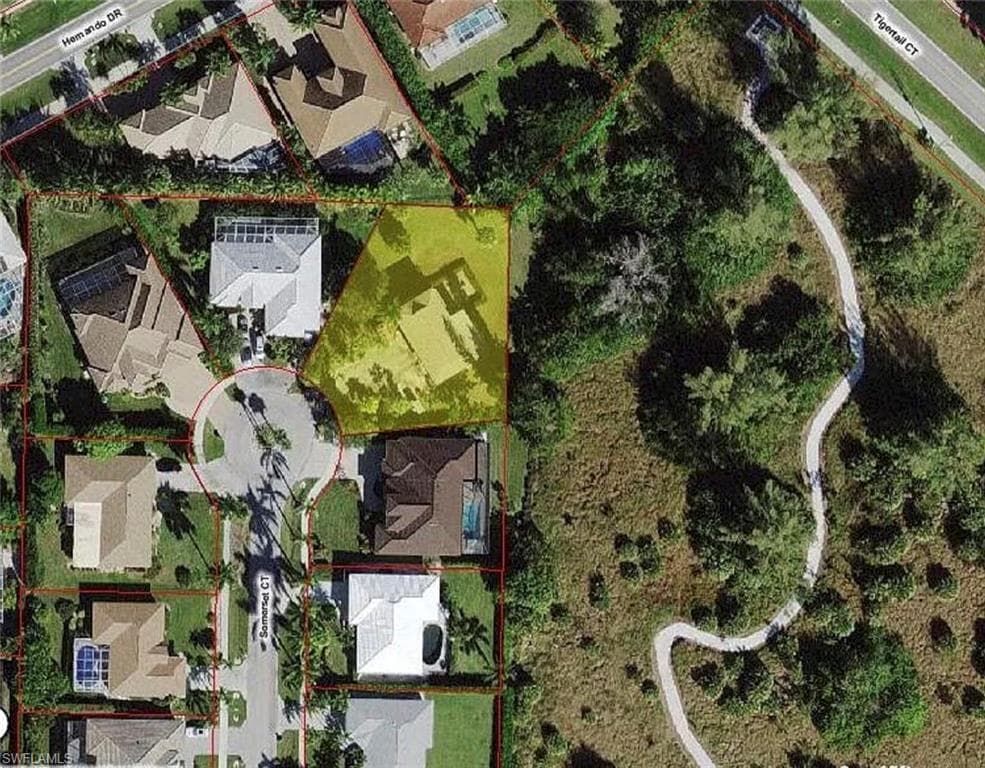 617 Somerset Ct, Marco Island, FL 34145-1