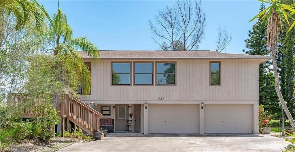 617 Somerset Ct, Marco Island, FL 34145-4