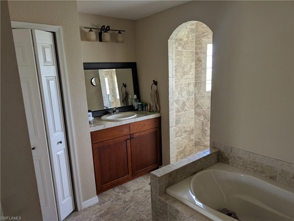 41300 Horseshoe Rd, Punta Gorda, FL 33982-2