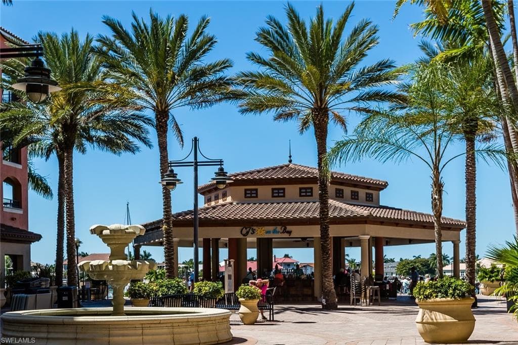 207 Collier Blvd 4-105, Marco Island, FL 34145-18