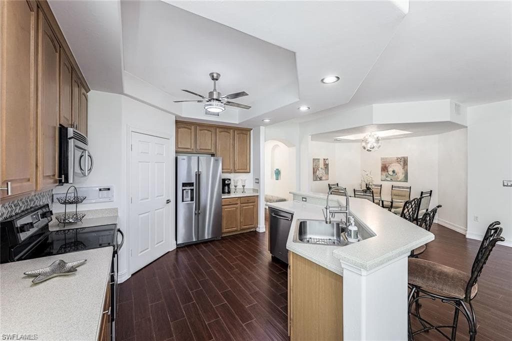 1276 Rialto Way 7-102, Naples, FL 34114-9