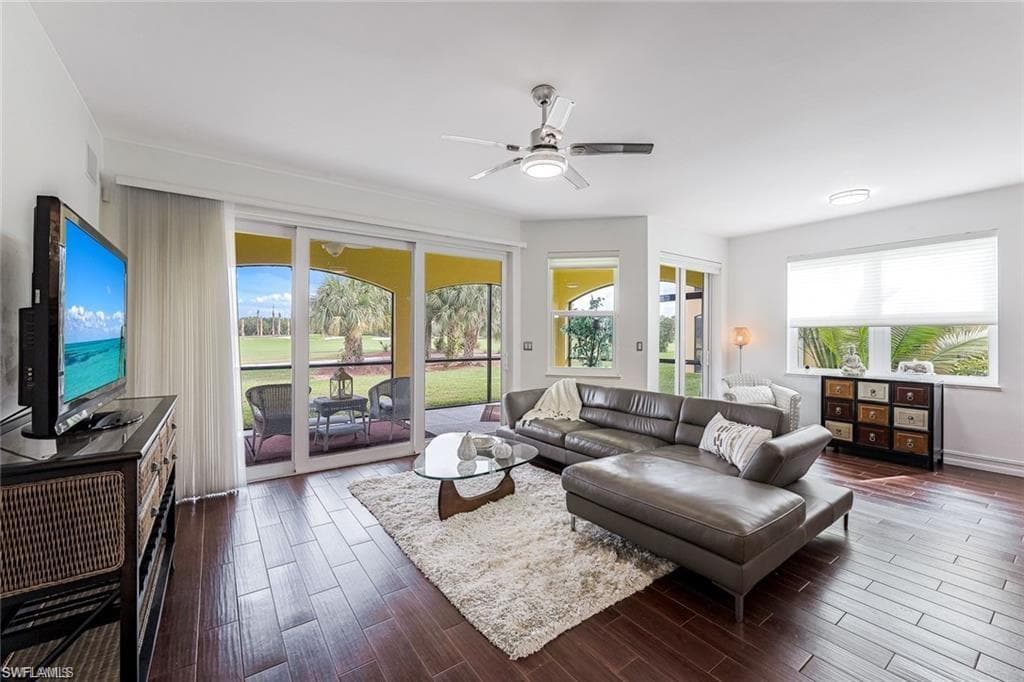 1276 Rialto Way 7-102, Naples, FL 34114-4