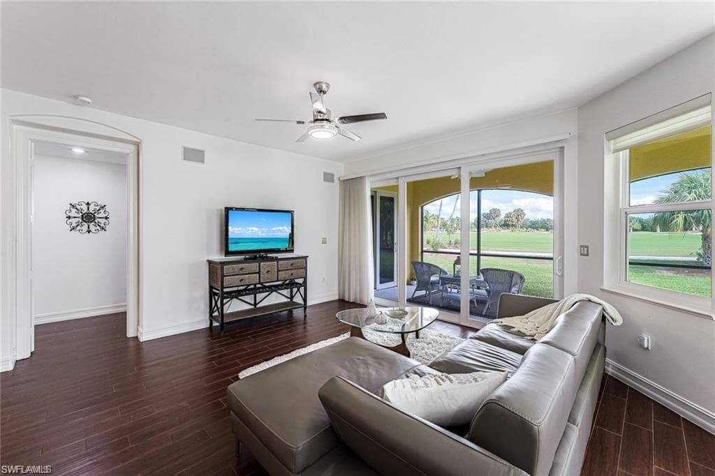 1276 Rialto Way 7-102, Naples, FL 34114-6
